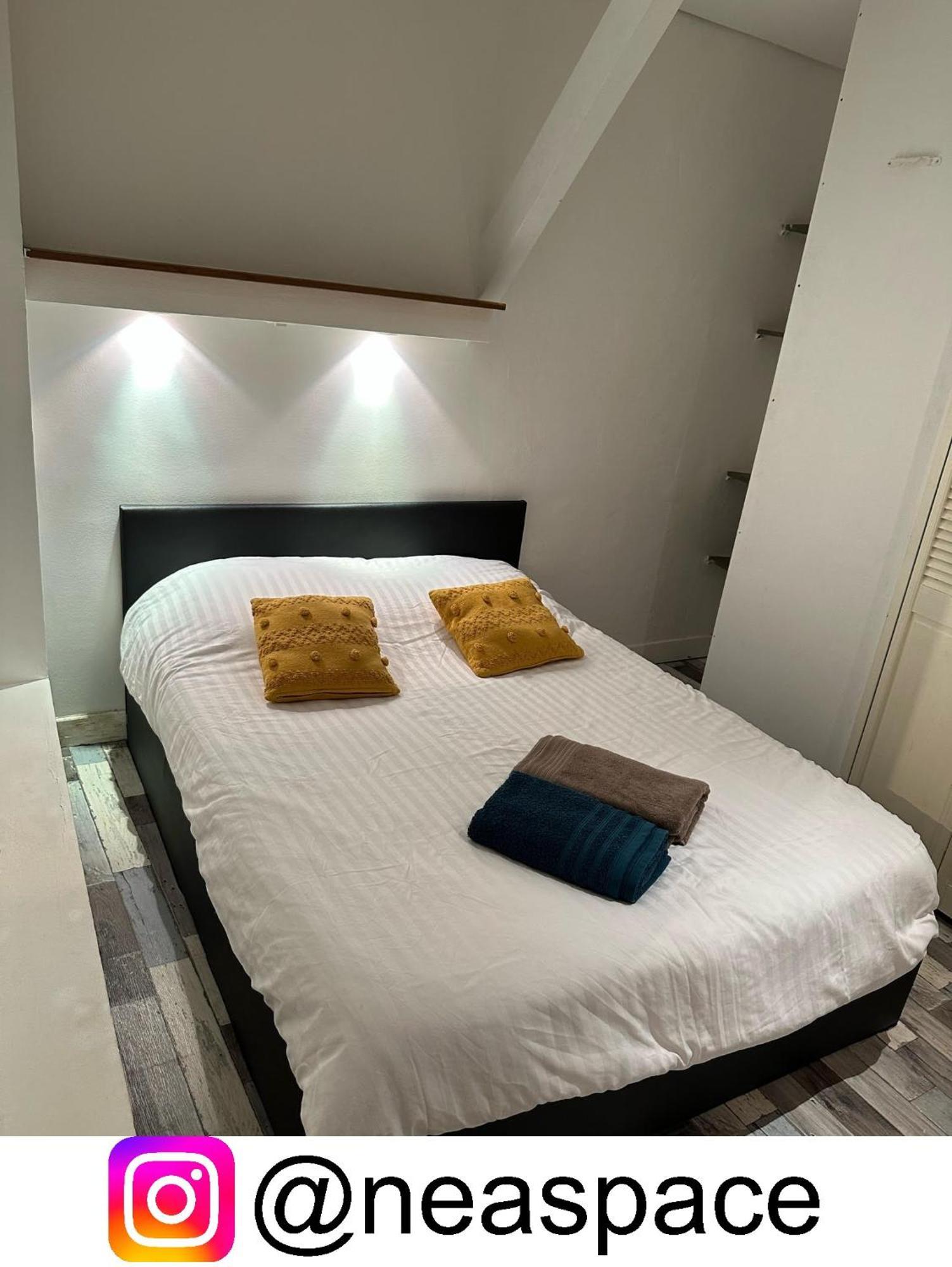 Romantique - Neaspace Vieux Appartement *